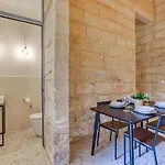 Exclusive 2br Townhouse With Garden Casa vacanze Sliema