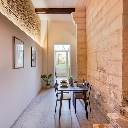 Nyaraló Exclusive 2br Townhouse With Garden