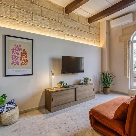 Casa vacanze Exclusive 2br Townhouse With Garden