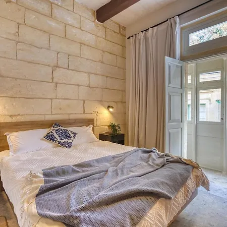 Exclusive 2br Townhouse With Garden Dom wakacyjny *