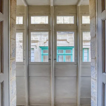 Dom wakacyjny Exclusive 2br Townhouse With Garden *