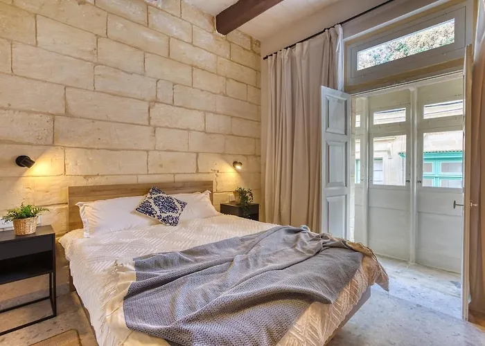 Exclusive 2br Townhouse With Garden Feriehus *